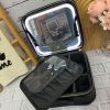 کیف میکاپ مسافرتی با آینه ال ای دی سبک و جمع‌وجور برای سفر