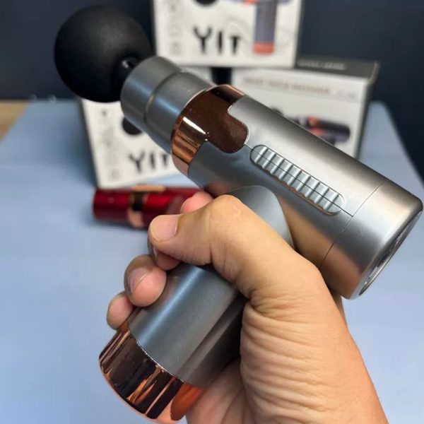 تصویر ماساژور تفنگی JY-760 با طراحی ارگونومیک و ۴ سری قابل تعویض برای ماساژ تمام بدن